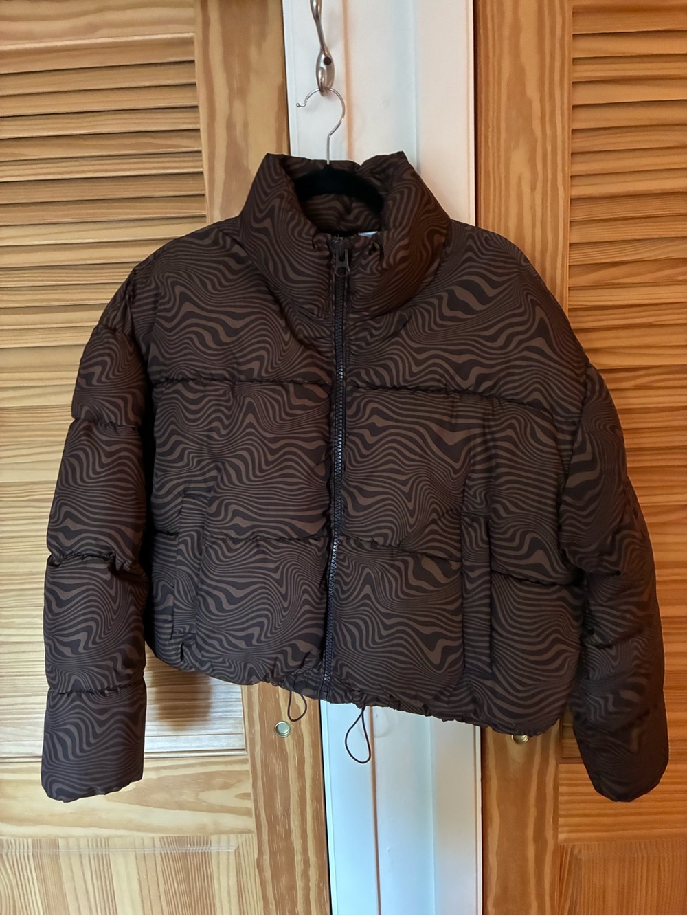 Women's Brown Patterned Puffer Jacket H&M size medium